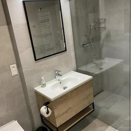 アパート Alenka Bystrá